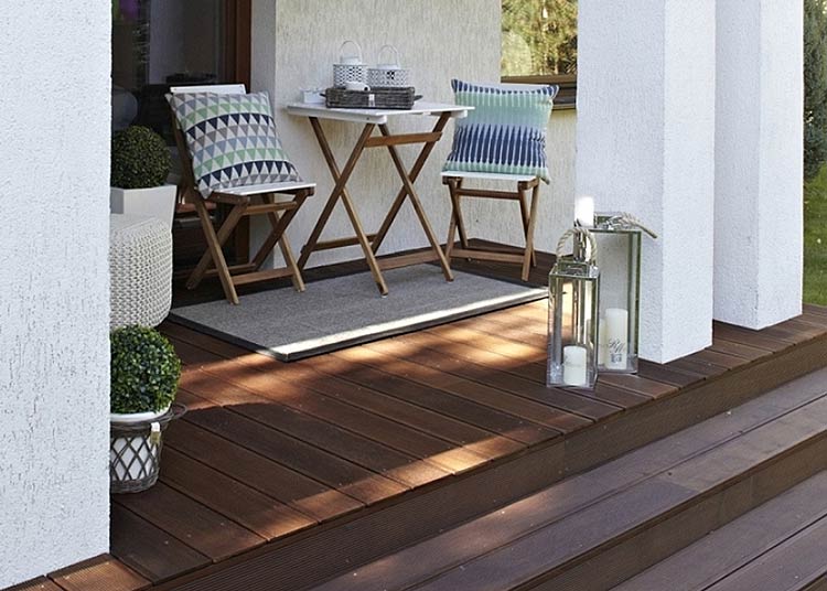 Wybór drewna do budowy tarasu