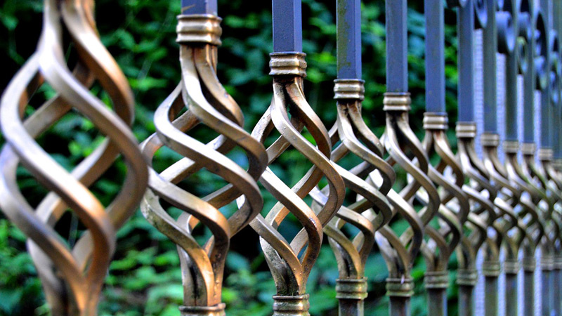 Profesjonalne ogrodzenie wokół domu