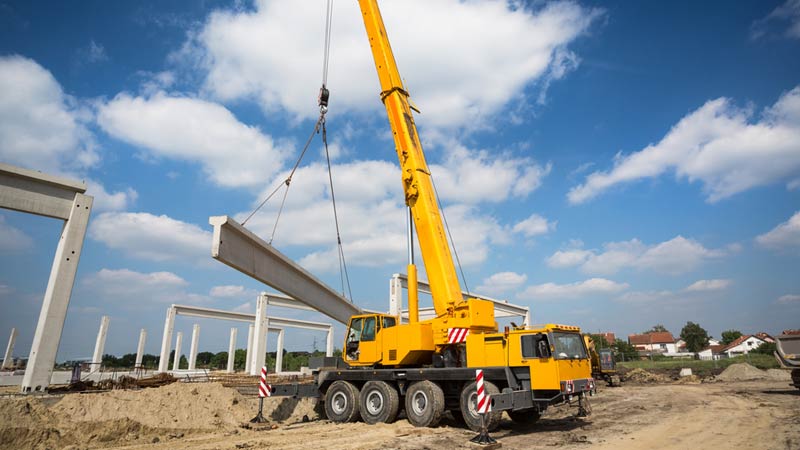 Profesjonalny wynajem dźwigów w Bełchatowie - co warto wiedzieć?