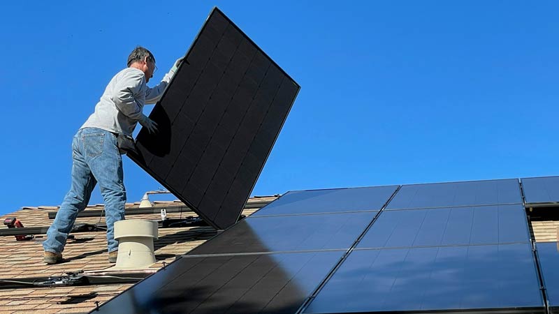 Koniec ery paneli. Zaczyna się czas magazynów AI