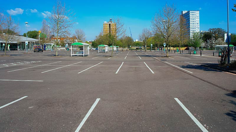 Budowa parkingu z asfaltem krok po kroku