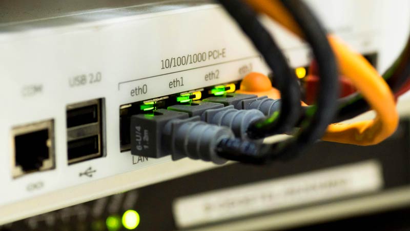 W jaki sposób kamery inspekcyjne wspierają proces diagnostyki i spawania światłowodów?