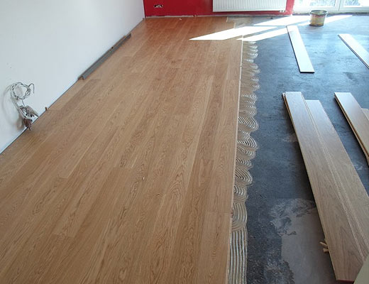 Rodzaje klejów do parkietu