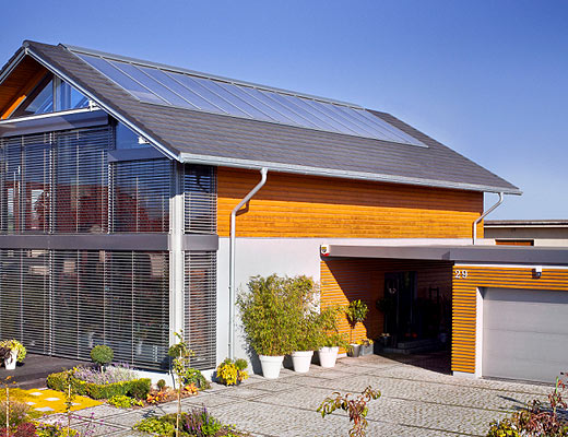 Płaskie dachówki w modzie