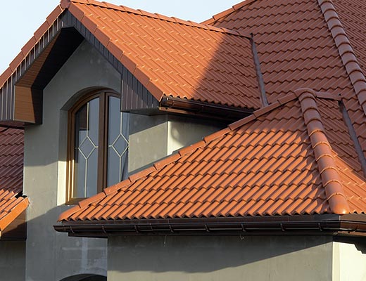 Blachodachówka czy blacha trapezowa?