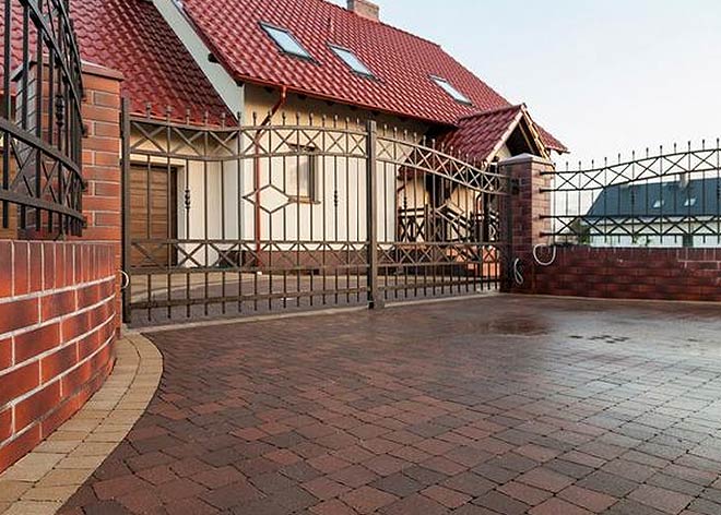 Projektowanie nawierzchni  - wejście i wjazd na posesję