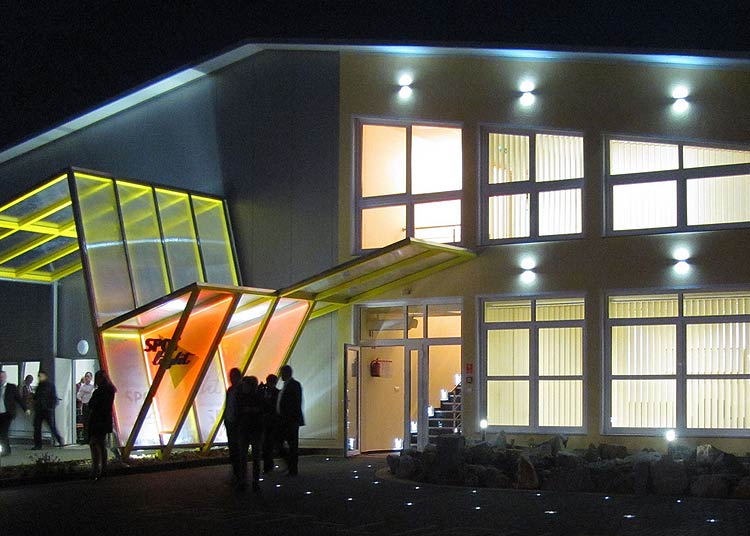 Dwadzieścia lat pasji do światła - jubileusz firmy SPOT Light