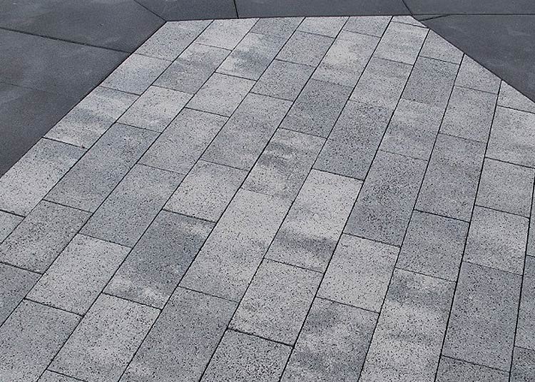 Rewolucja w świecie bruku, czyli kostki śrutowano - szczotkowane