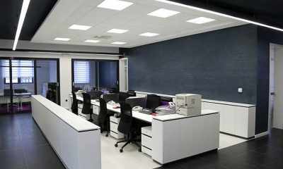 Optymalne oświetlenie strefy pracy biurowej