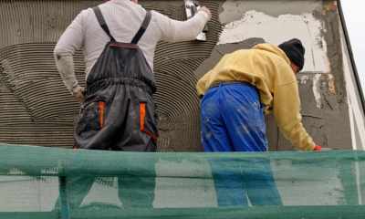 Porady dla budowlańców: jak dbać o szpachle i kielnie?