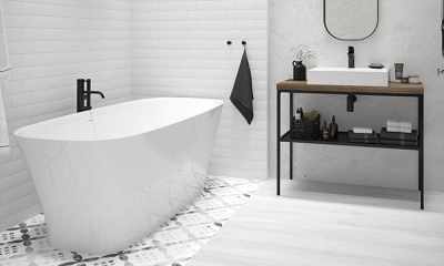 Łazienka z wanną wolnostojącą